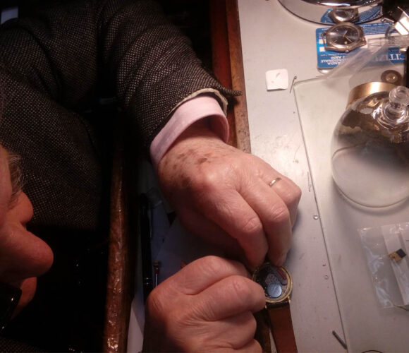 riparazione-orologi-genova-gioielleria-bucossi